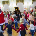 Powiększ zdjęcie Spotkanie ze Świętym Mikołajem w Przemyskiej Bibliotece Publicznej